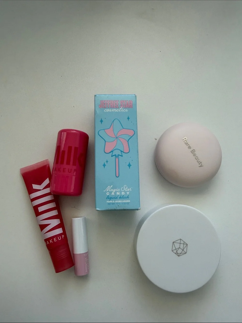 Makeup bundle rare beauty JSC milk tarte em cosmetics